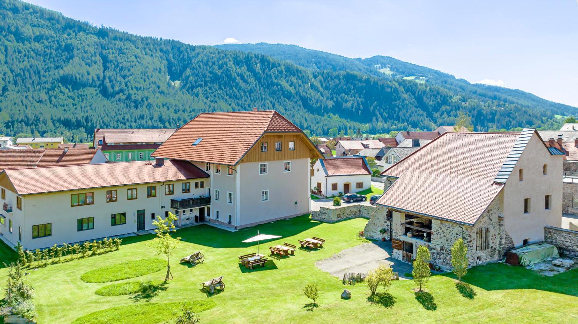 Готель Der Graggober Oberwoelz Stadt Екстер'єр фото